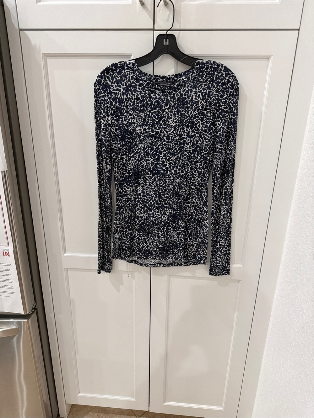 BCBGMaxAzria Navy and White Long Sleeve Printed Top